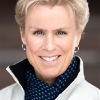 Peggy Cruickhshank