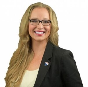 Courtney De Block