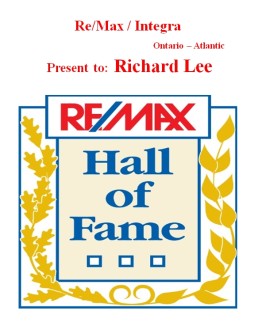 Hall of Fame, High Level Award Issued by Re/Max